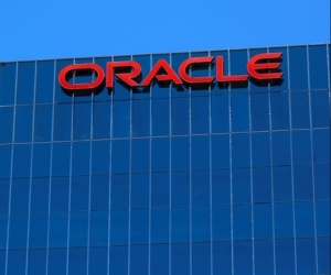 Oracle shocked Wall Street in September 2025 with bold cloud and AI forecasts, sending its stock up 36%. But is this rally sustainable?